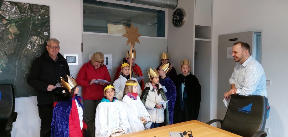 Sternsinger zu Besuch beim Bürgermeister Sternsinger zu Besuch beim Bürgermeister