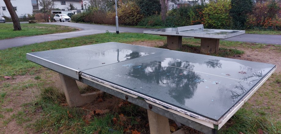 Vandalismus Zerstörte Tischtennisplatte