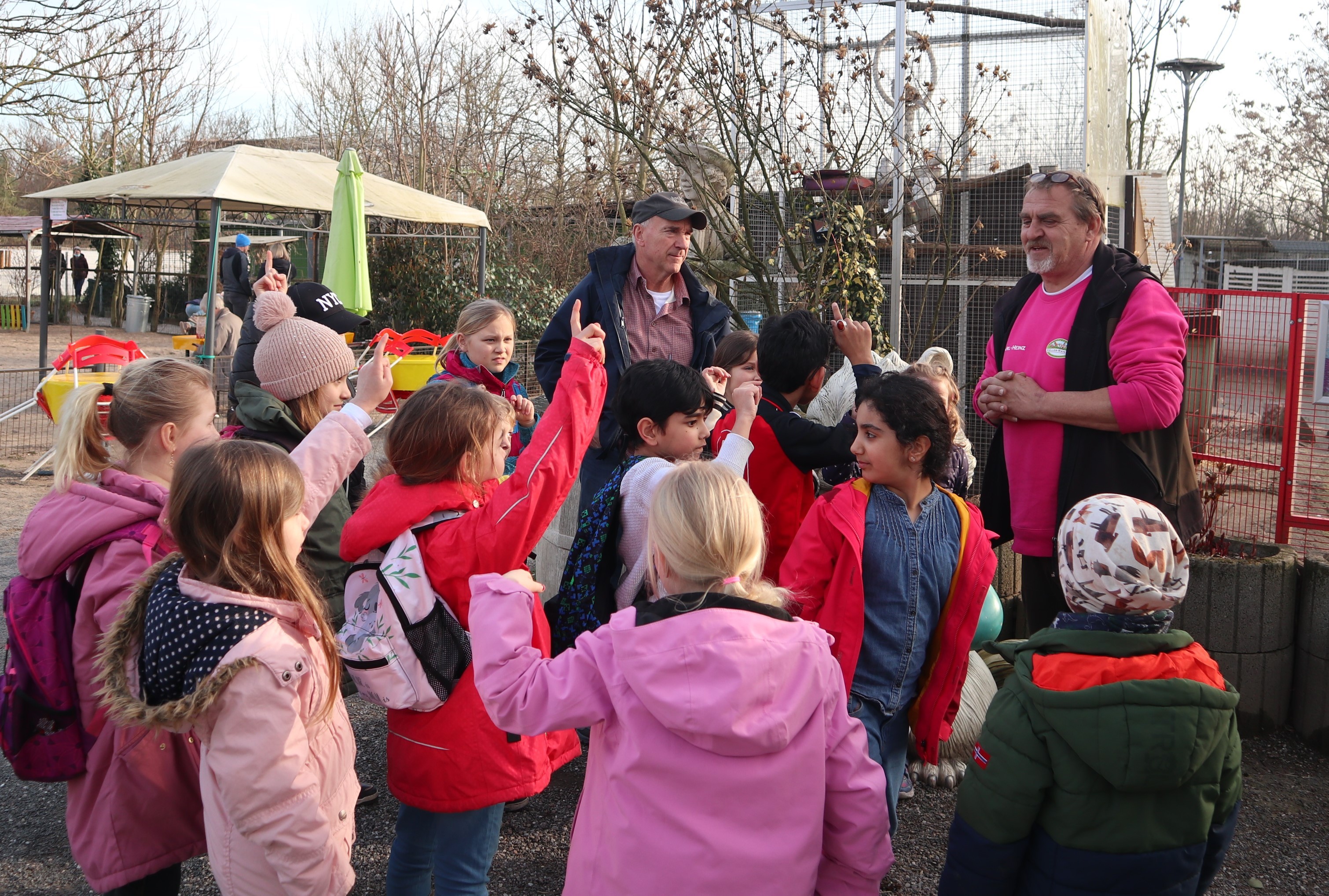 Besuch im Rahmen des Kindertreffs Eschollbrücken bei der „Keller Ranch“ in Weiterstadt