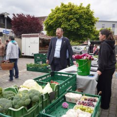 Eindrücke vom Eröffnungstag des ersten Pfungstädter Naschmarkts