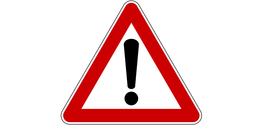 Verkehrszeichen Dreieck mit Ausrufezeichen 