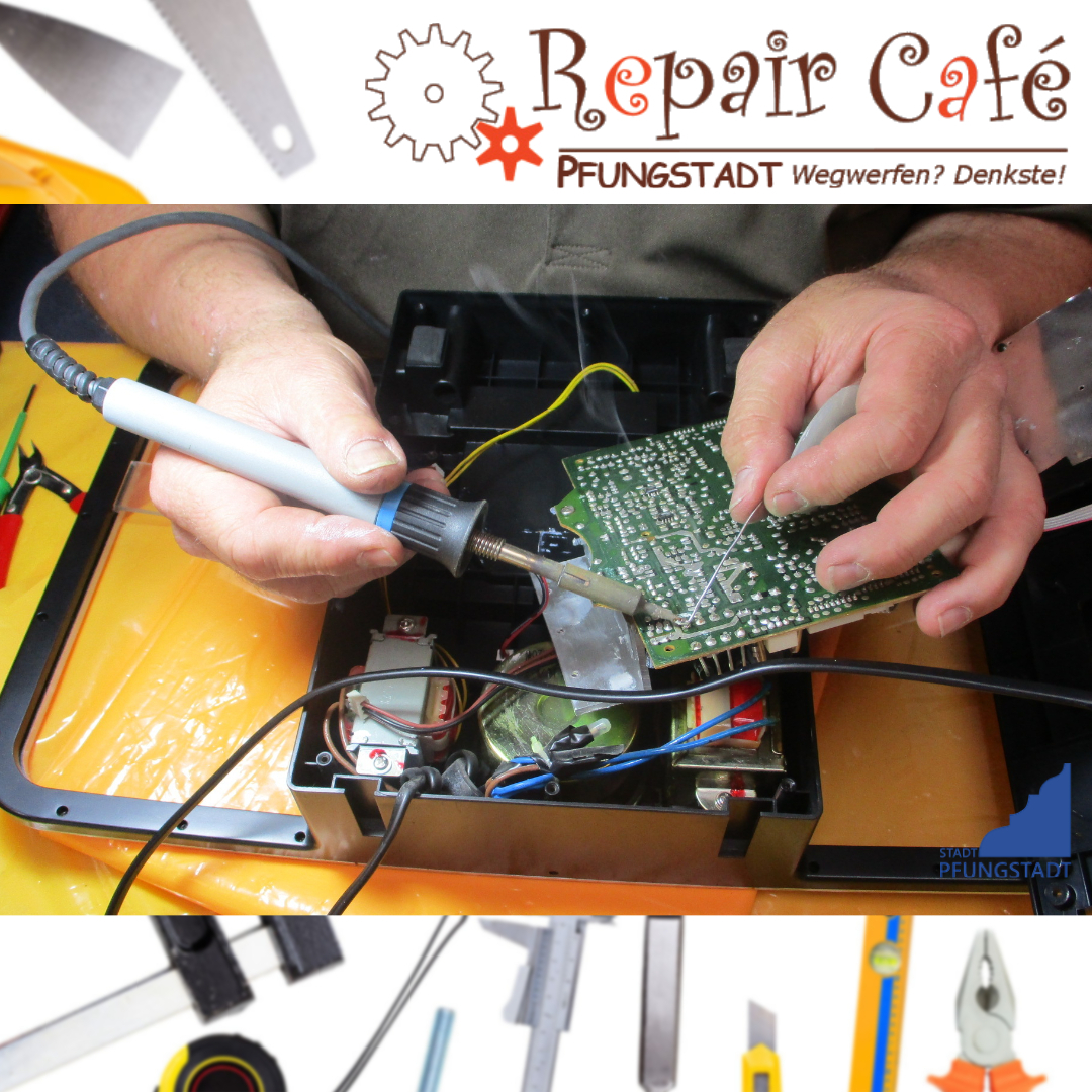 Repaircafé Reparatur mit Lötkolben einer elektronischen Platine