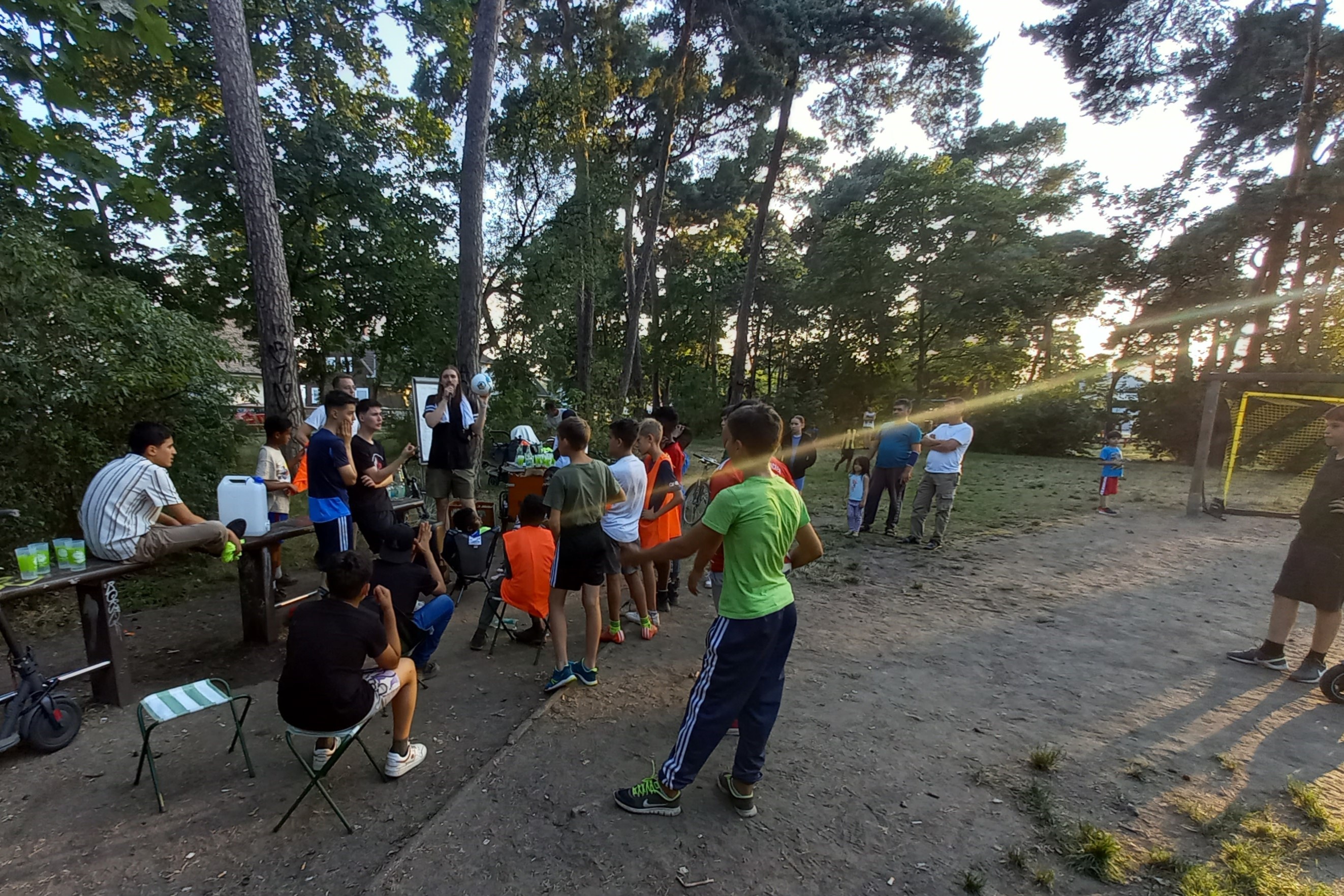Fußballturnier in der Akazienanlage