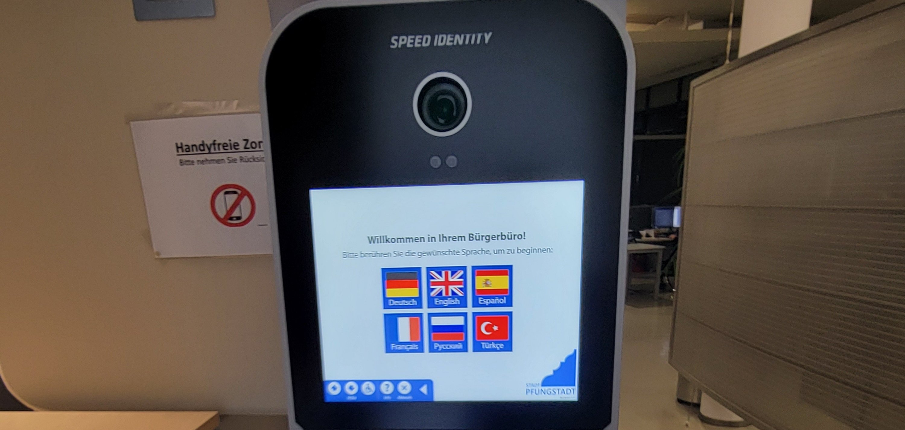 Digitaler Fotoautomat im Bürgerbüro