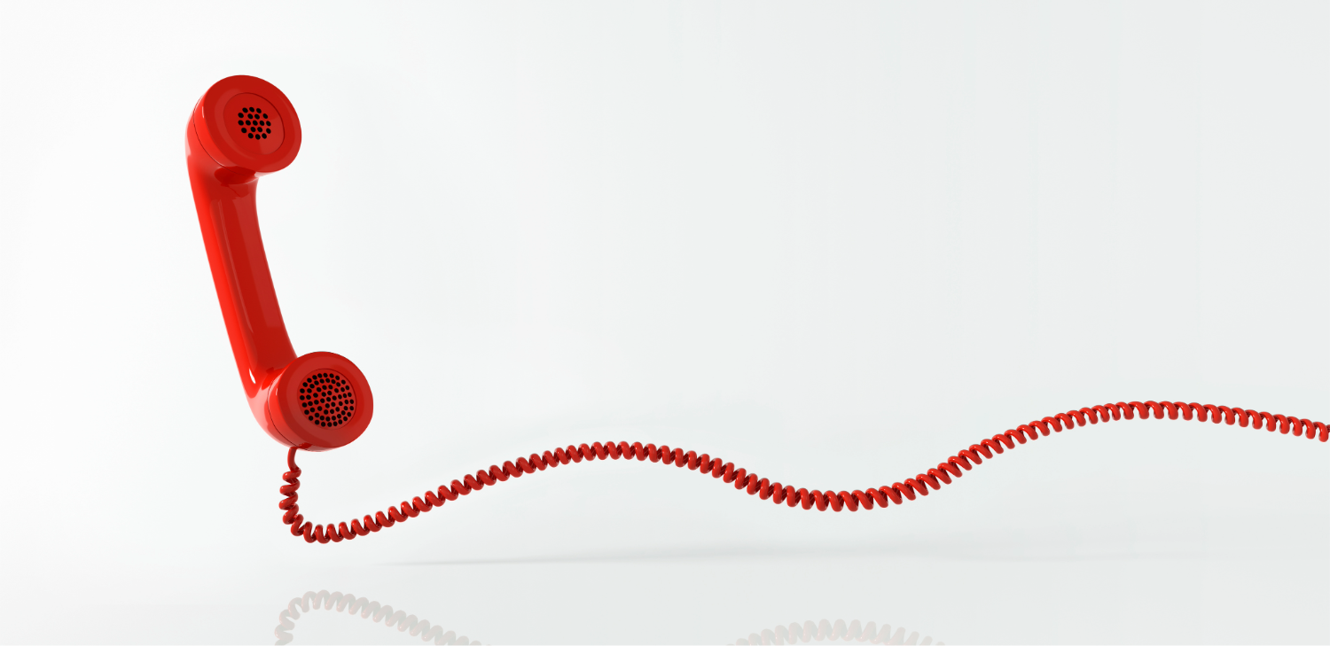 Hinweis: Eingeschränkte Erreichbarkeit am 13. August Roter Telefonhörer mit langem Kabel