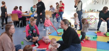 Mütter mit Babys Mütter mit Babys