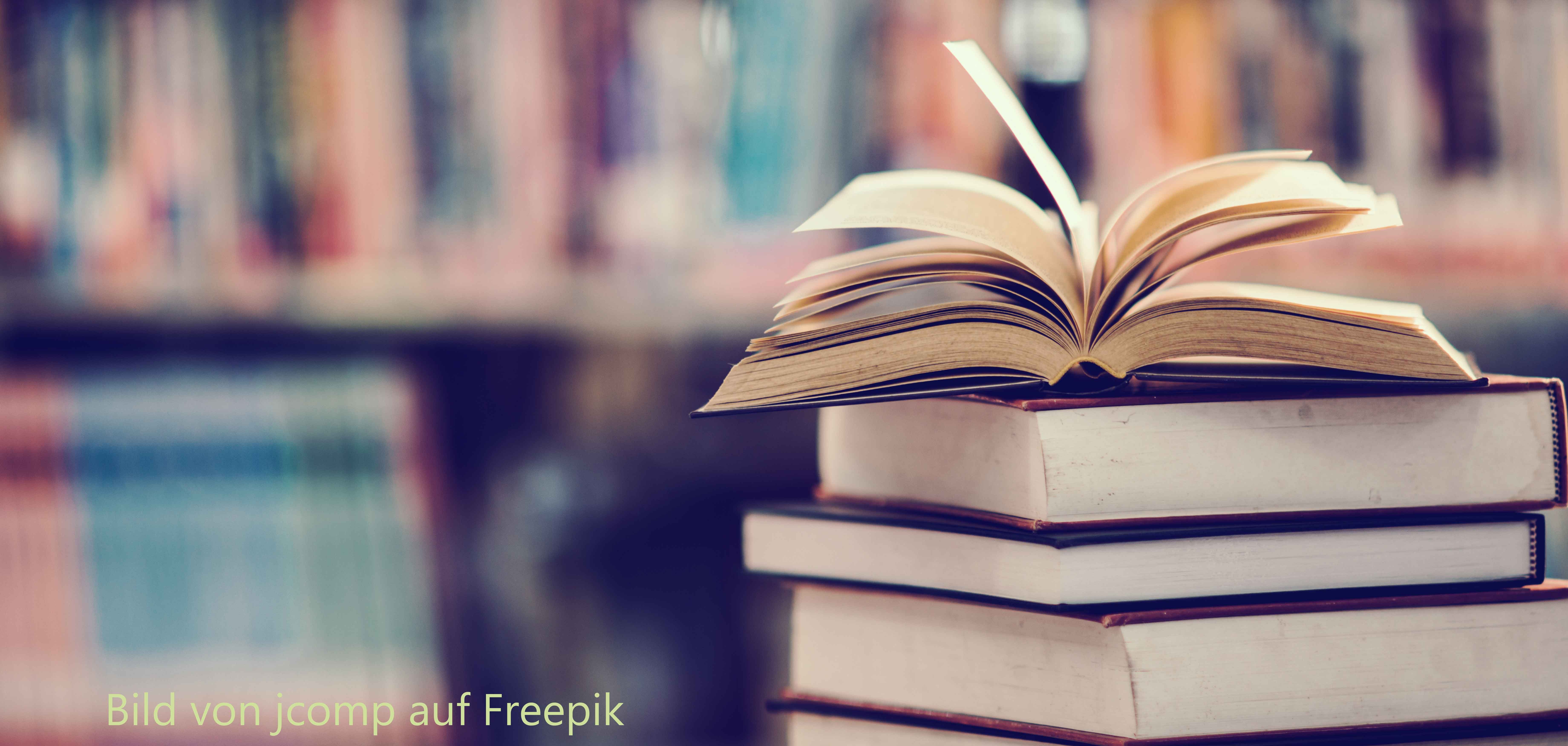 Bibliothek, aufgeschlagenes Buch