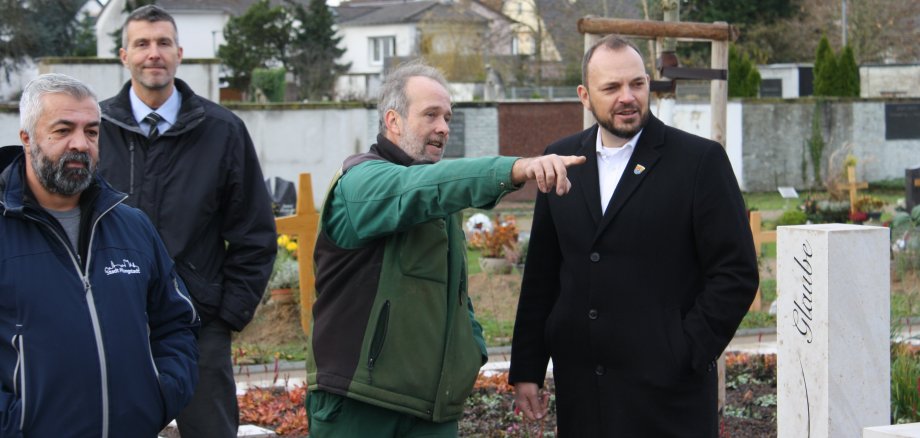 Besuch der neuen Grabanlage Friedhof Pfungstadt
