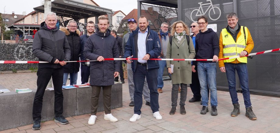 Offizielle Eröffnung der Fahrrad-Schließanlage am Bahnhof Pfungstadt 