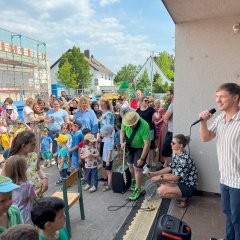 Richtfest und Sommerfest der Kita Regenbogen