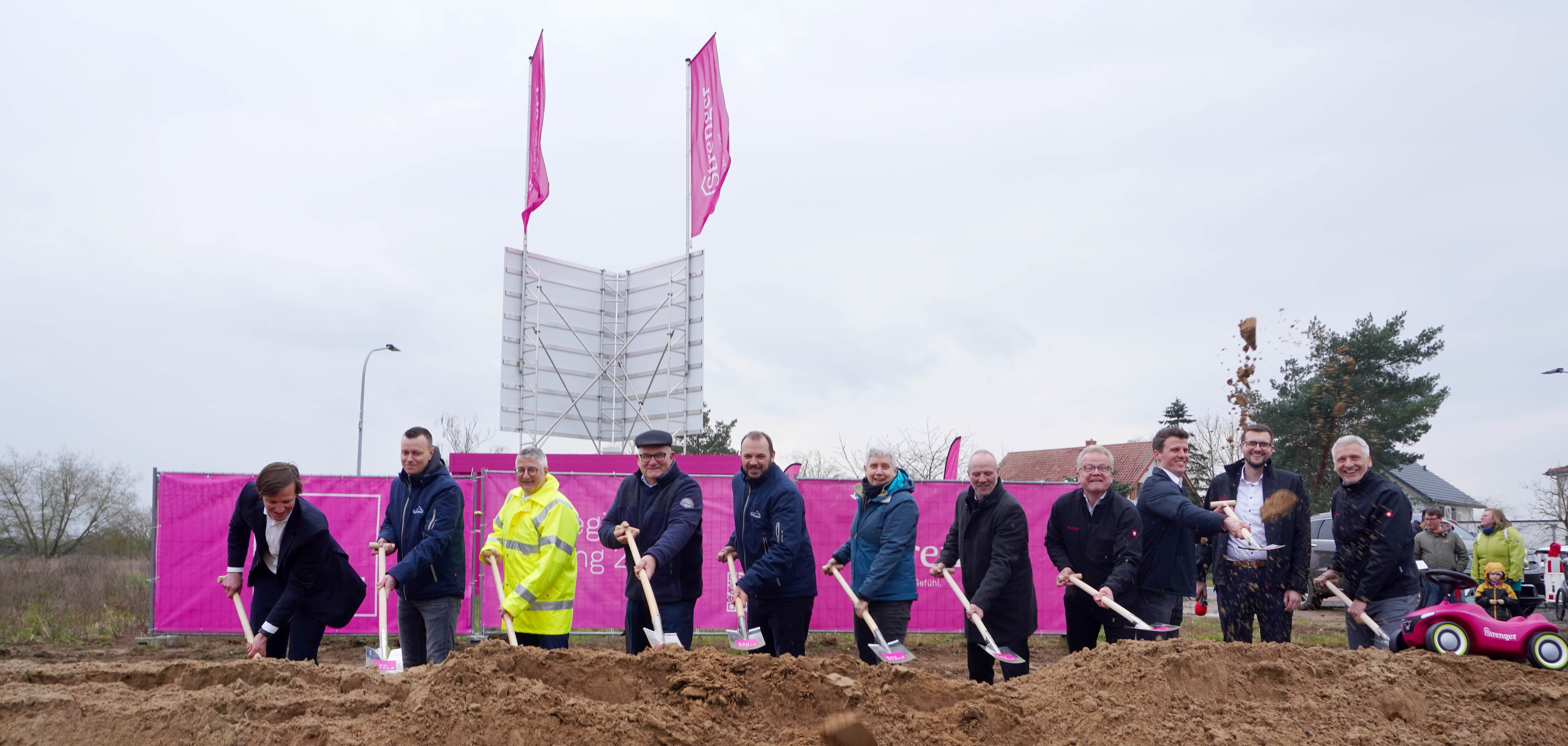 Spatenstich für bezahlbaren Wohnraum und nachhaltige Häuser in Pfungstadt/Eschollbrücken