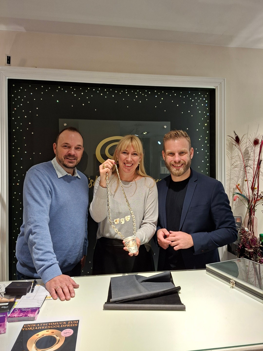 Beide Bürgermeister bei Übergabe der Amtskette