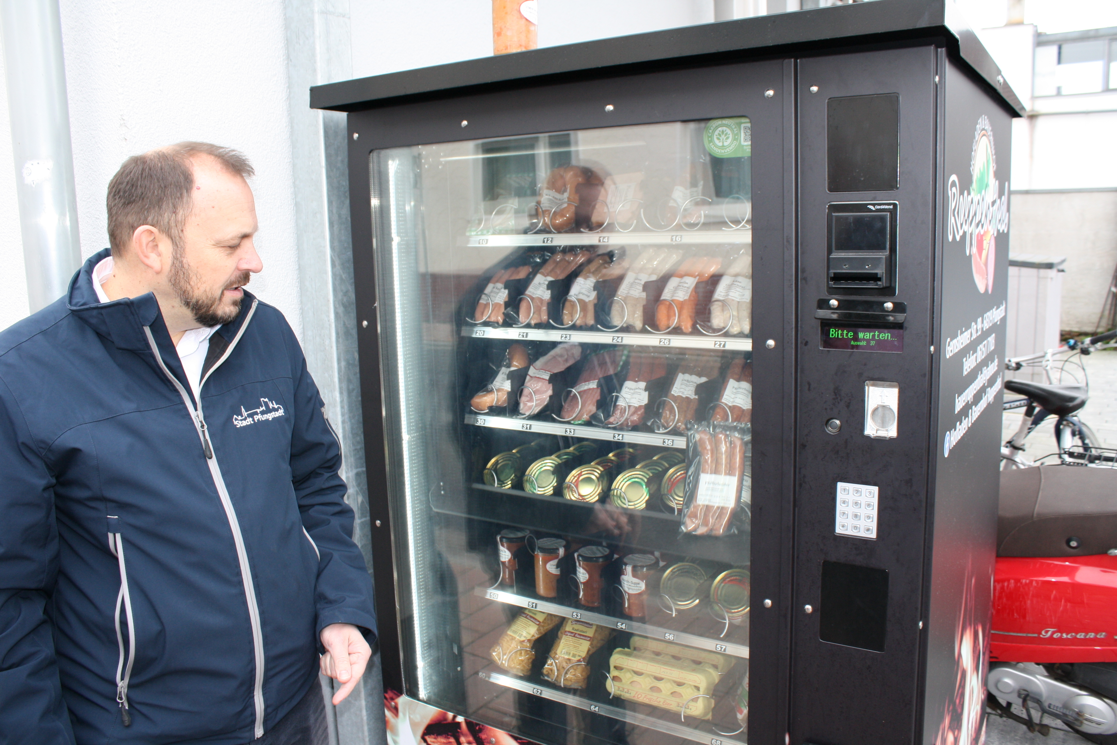 Besuch am Wurstautomat