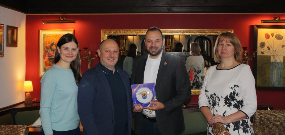 Gruppenfoto mit Bürgermeister Koch