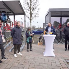 Offizielle Einweihung der Fahrrad-Schließanlage am Bahnhof Pfungstadt Offizielle Einweihung der Fahrrad-Schließanlage am Bahnhof Pfungstadt