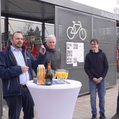 Offizielle Eröffnung der Fahrrad-Schließanlage am Bahnhof Pfungstadt Offizielle Eröffnung der Fahrrad-Schließanlage am Bahnhof Pfungstadt