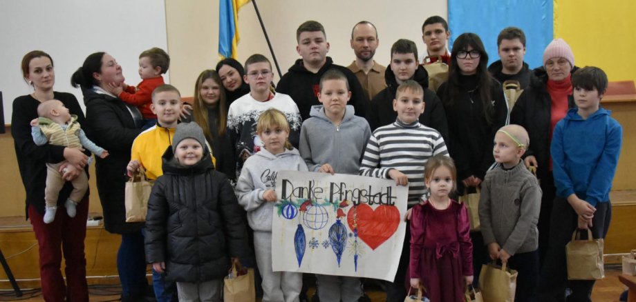 Erneute positive Resonanz zur Weihnachtsaktion 2025 für Pyrjatyn Gruppenbild mit Kindern